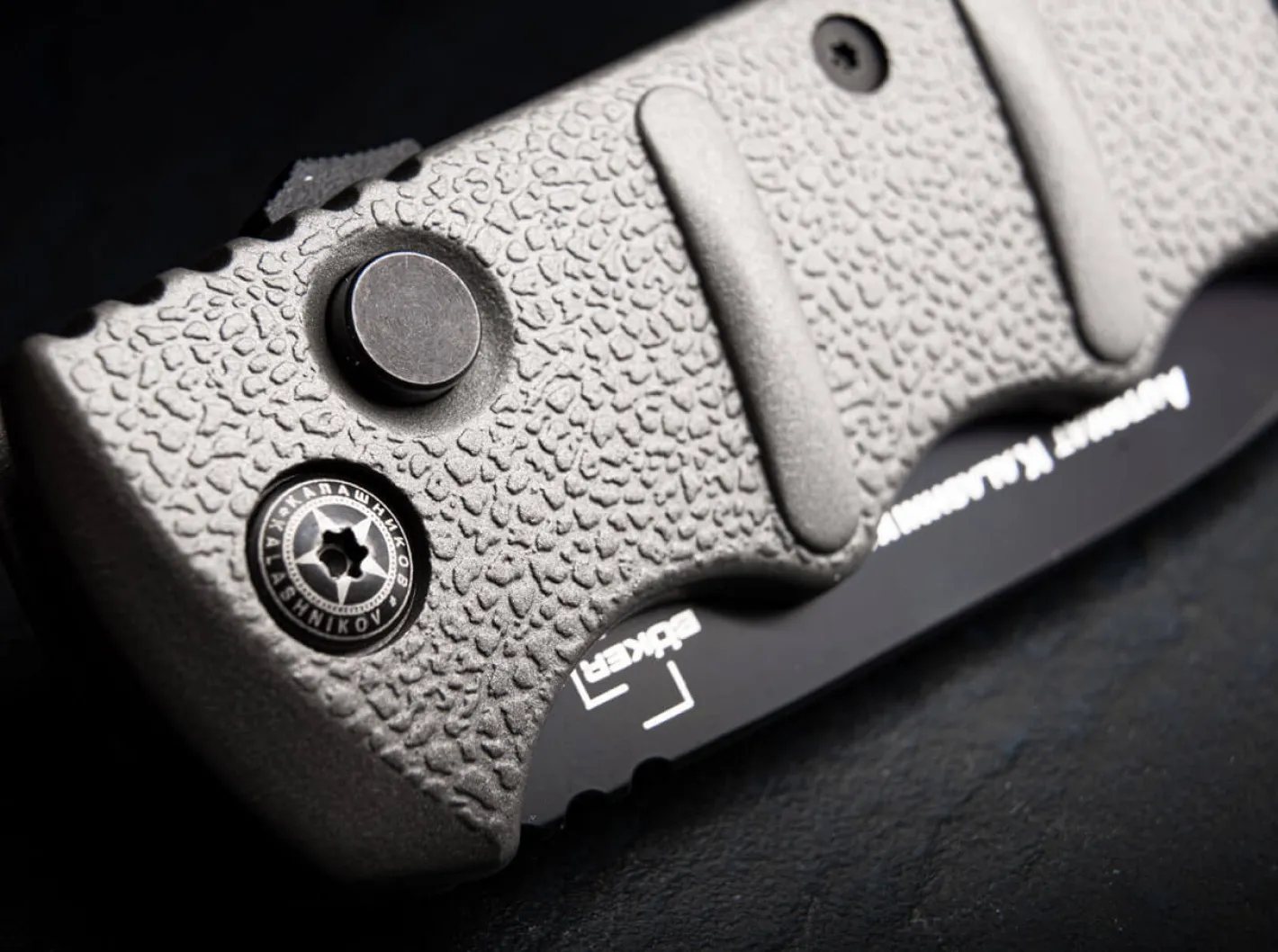 Böker Plus AKS-74 Black D2 Grau Discount