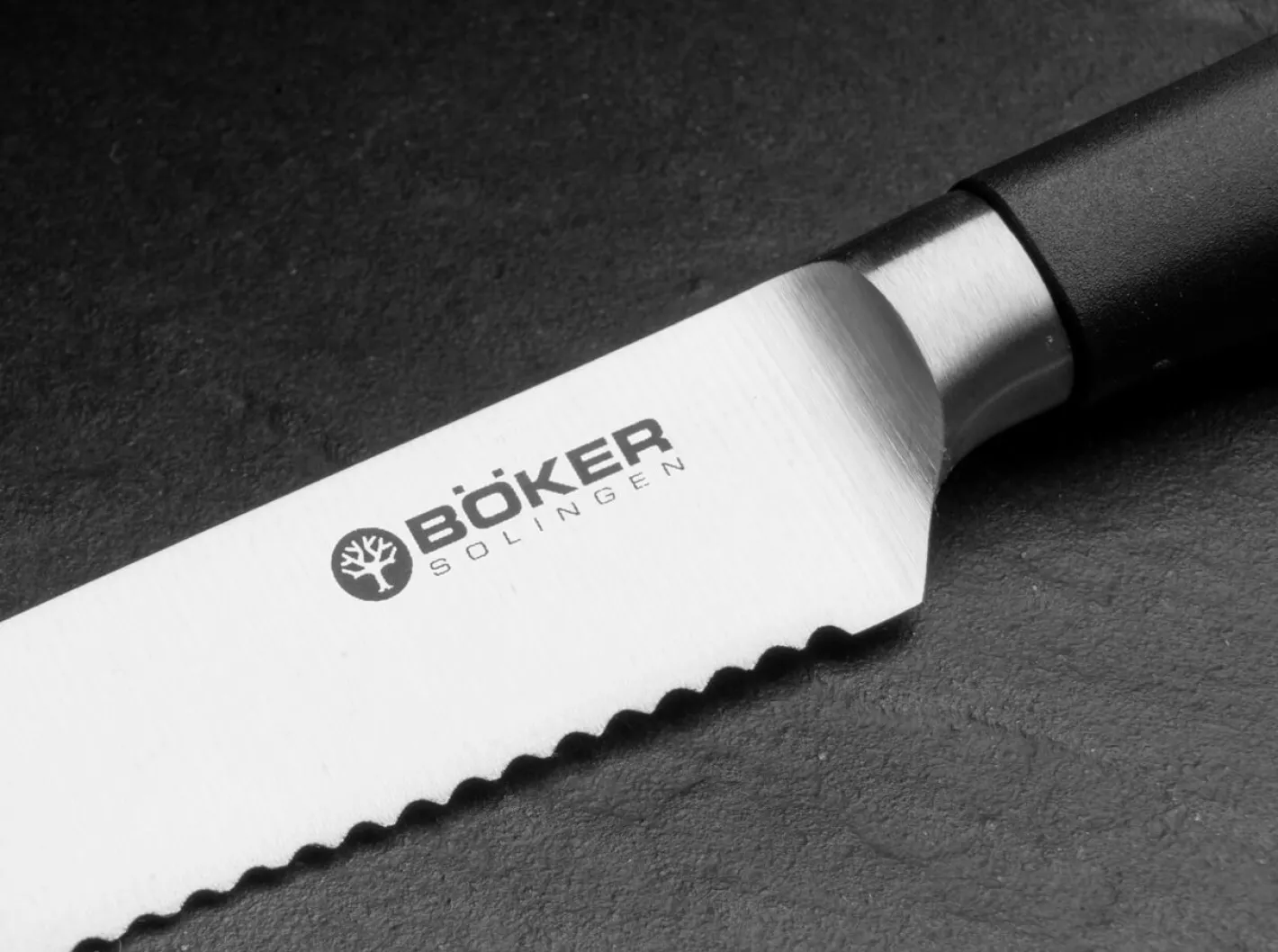 Böker Manufaktur Solingen Core Professional Tomatenmesser Schwarz