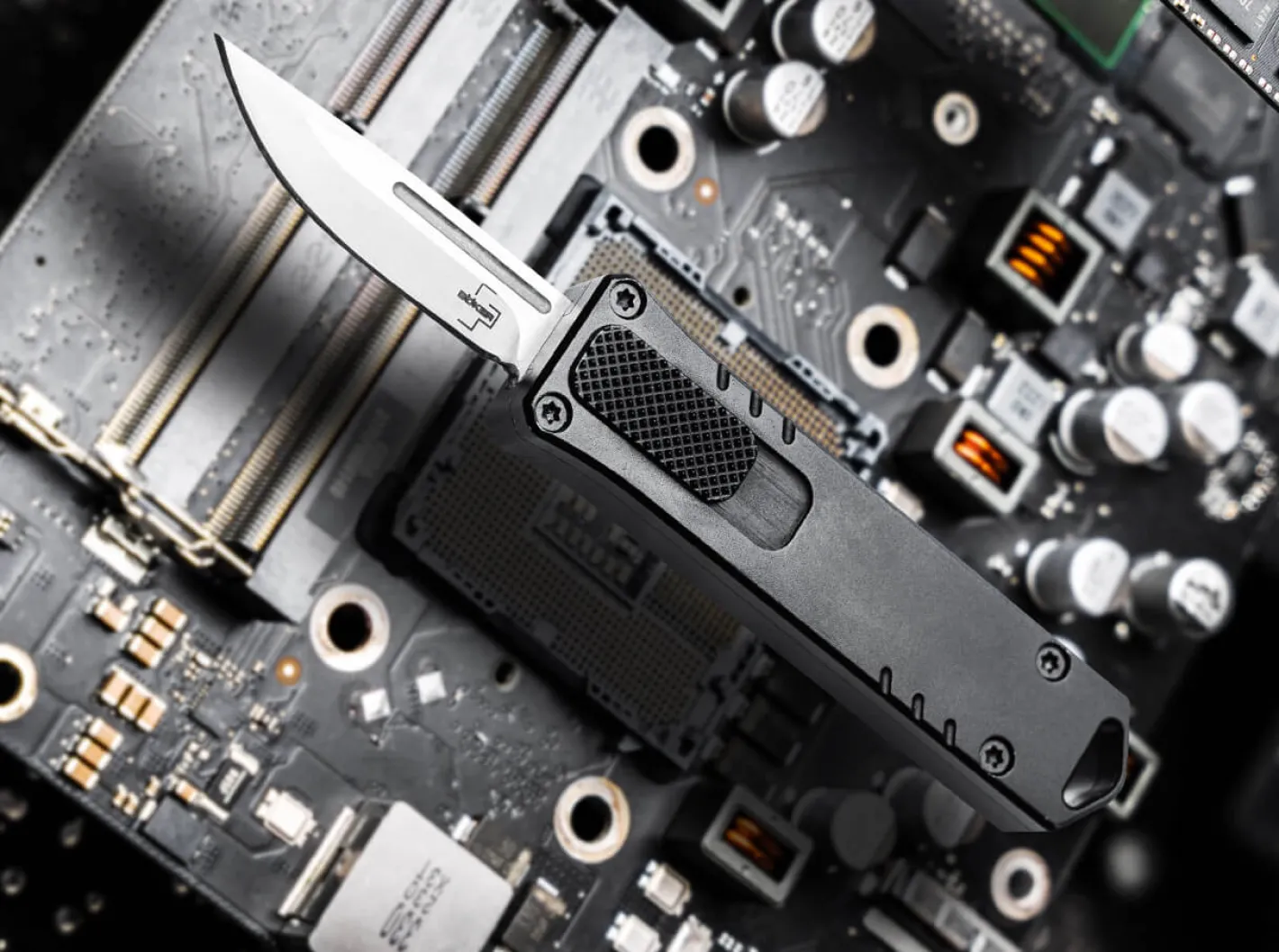 Böker Plus Micro USB OTF Schwarz Discount