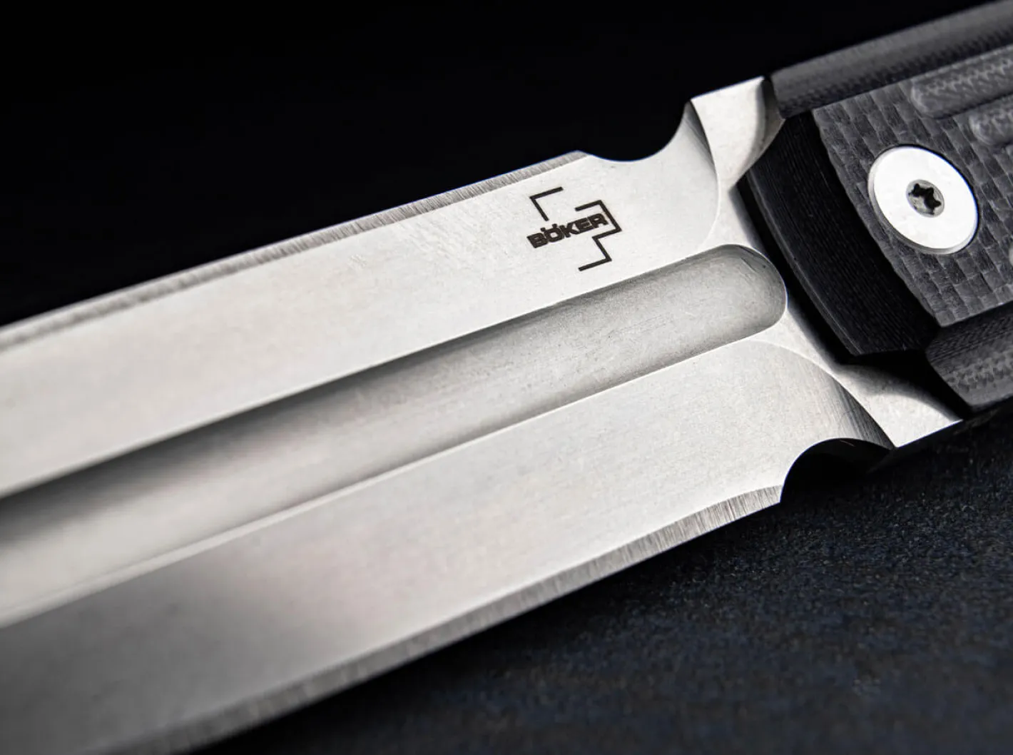 Böker Plus Omerta Schwarz Outlet