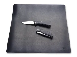 Real Steel RSK Display Mat Schwarz