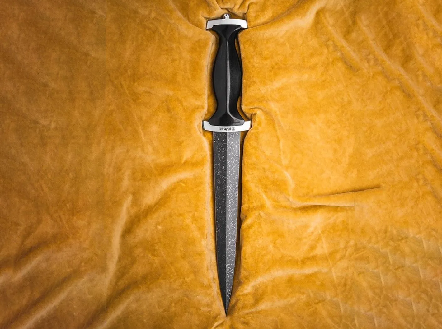 Böker Manufaktur Solingen Schweizer Dolch Mosaikdamast Schwarz