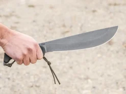 TOPS Knives Yacare Outlet